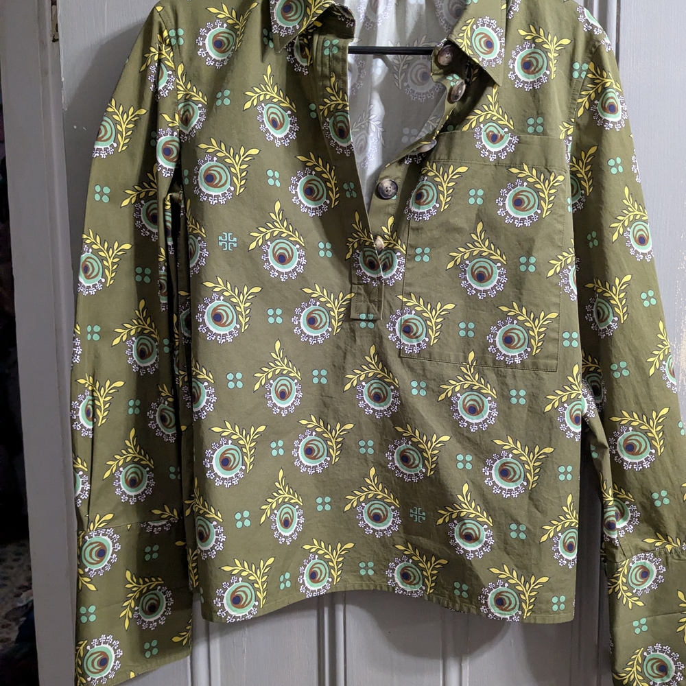 Green Patterned Long Sleeve Shirt